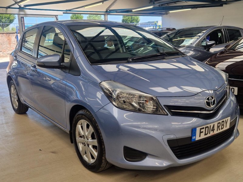 2014 TOYOTA YARIS 1.33 DUAL VVT I ICON MULTIDRIVE S EURO 5 5DR MILEAGE 23,000... photo